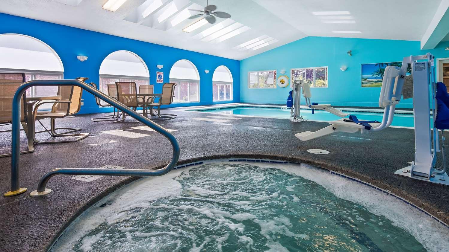 Hotel Western Merrimack Valley 3*